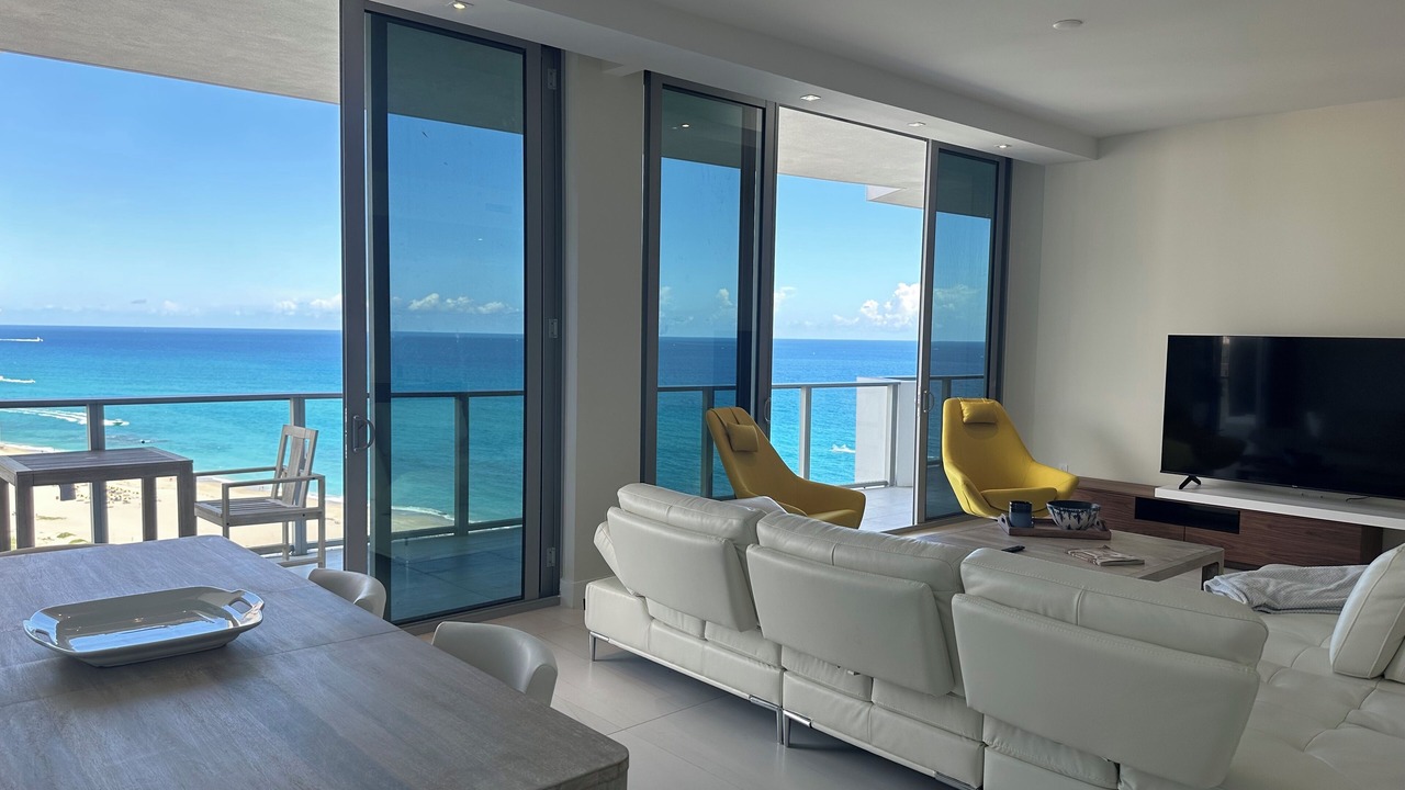 Photo of Livingroom in Singer Island