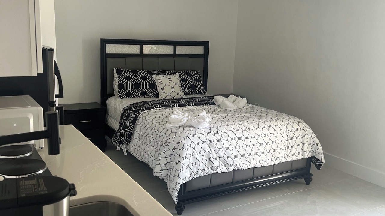 Photo of Bedroom in Miami Gardens