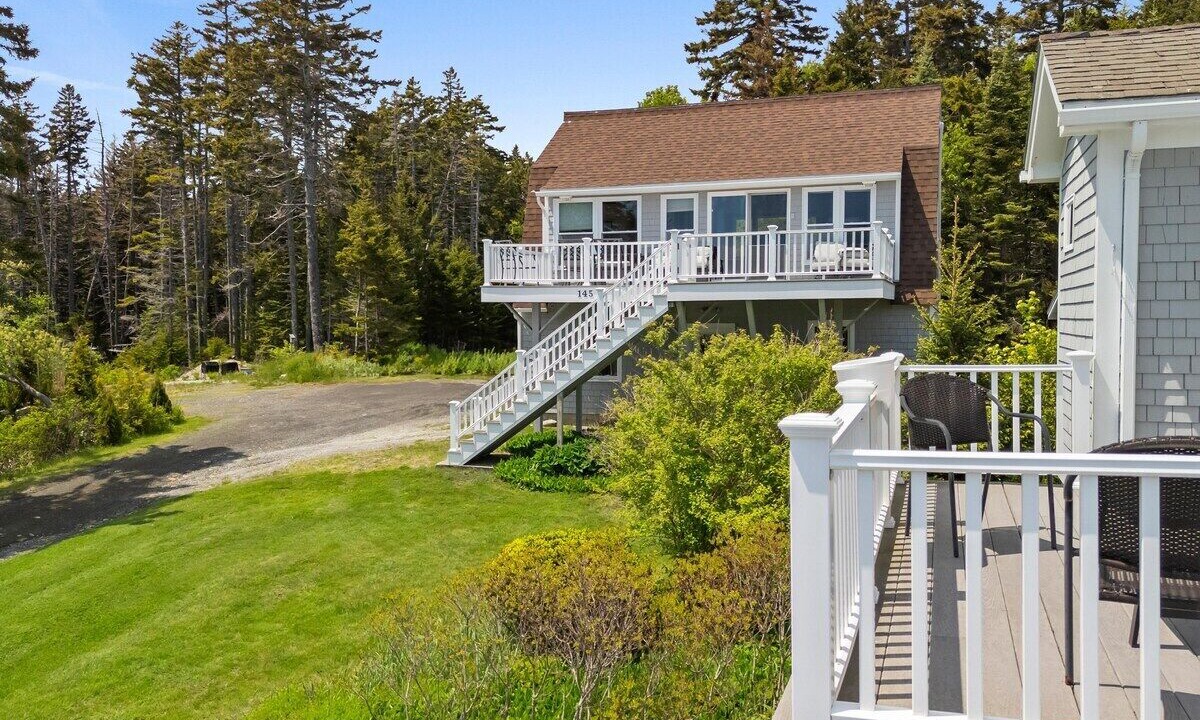 Photo of Patio Balcony in Port Clyde
