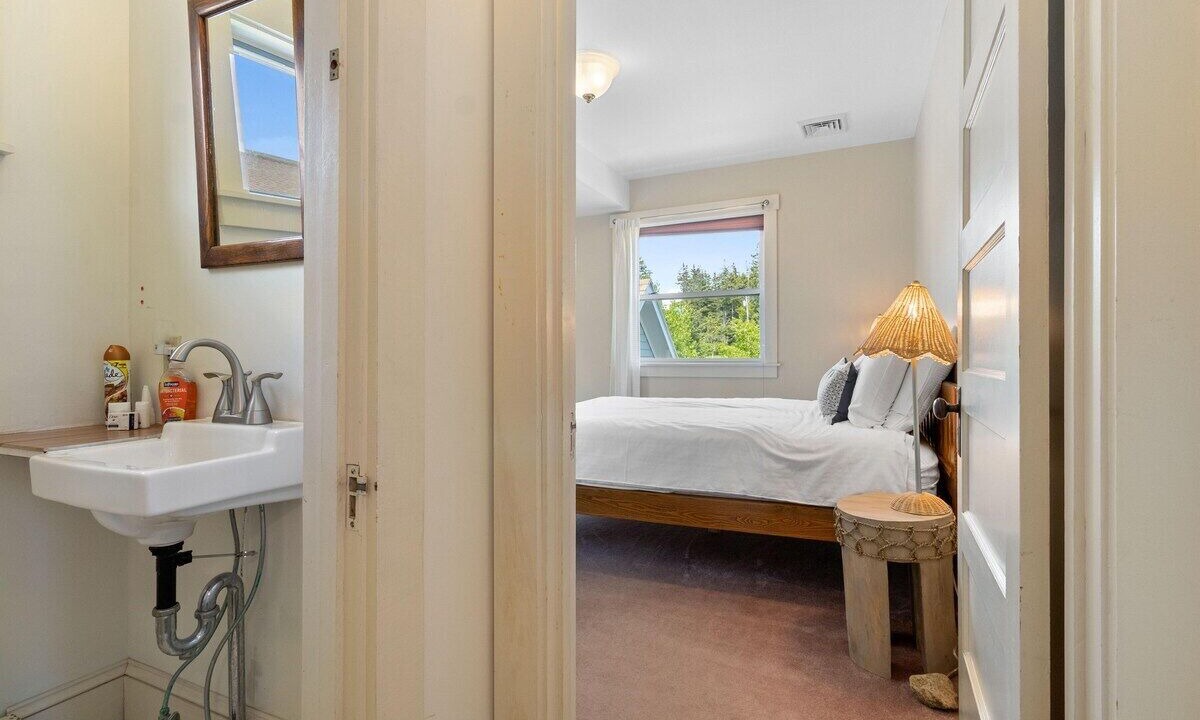 Photo of Bathroom in Port Clyde