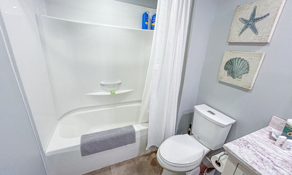 Photo of Bathroom in Okanagan-Similkameen