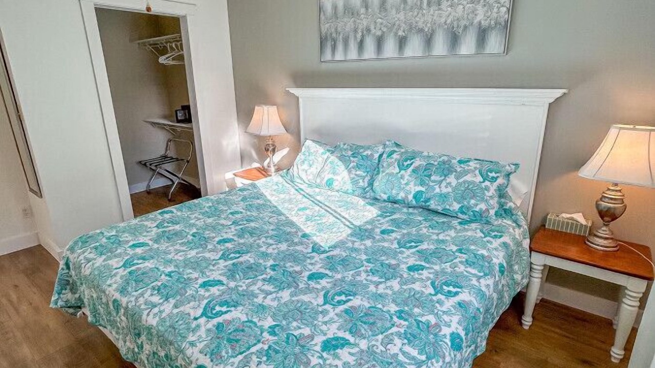 Photo of Bedroom in Okanagan-Similkameen