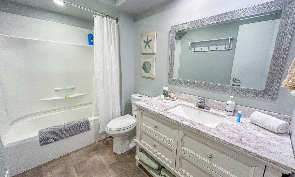 Photo of Bathroom in Okanagan-Similkameen