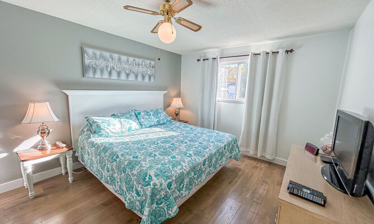 Photo of Bedroom in Okanagan-Similkameen