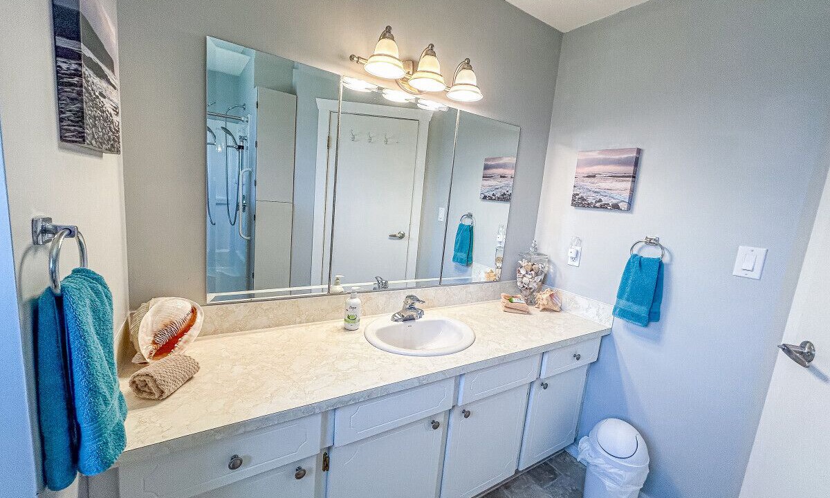 Photo of Bathroom in Okanagan-Similkameen