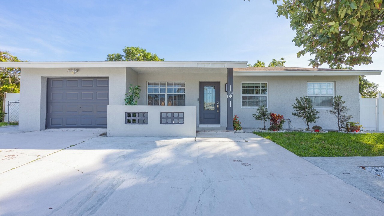 Photo of Outdoor in Royal Palm Beach