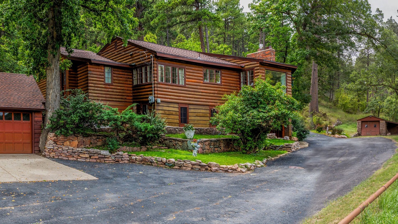Photo of Outdoor in Colonial Pine Hills