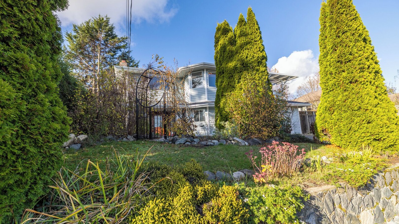 Photo of Outdoor in Esquimalt