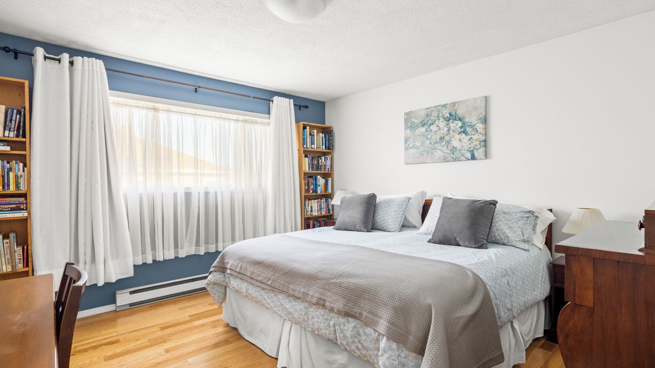 Photo of Bedroom in Esquimalt