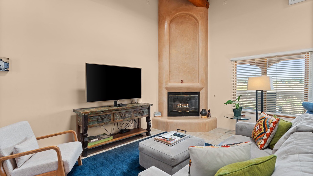 Photo of Livingroom in Eldorado at Santa Fe