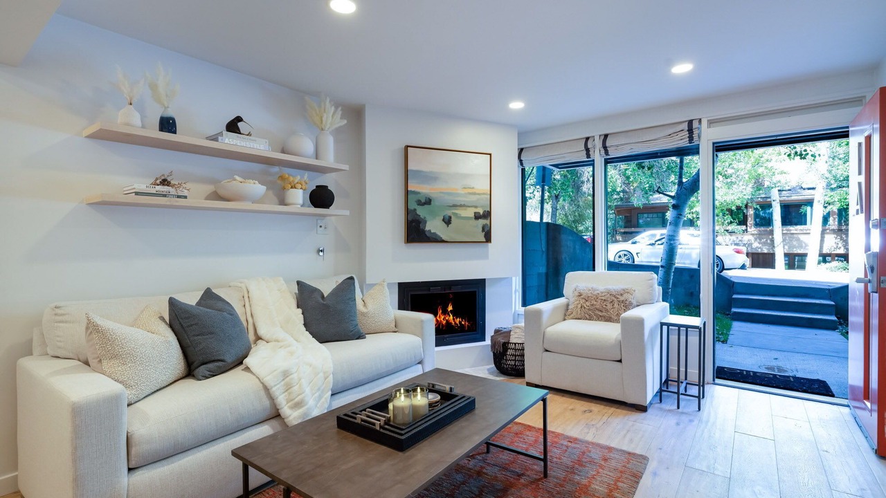 Photo of Livingroom in Aspen