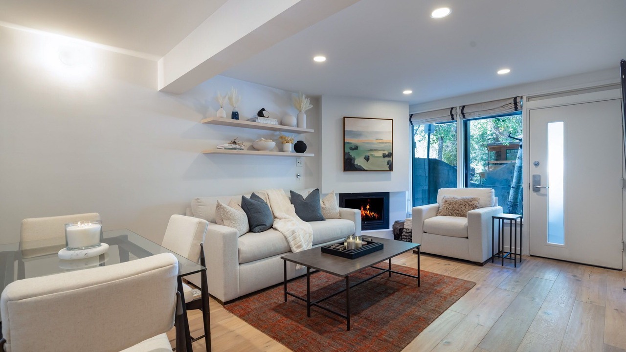 Photo of Livingroom in Aspen