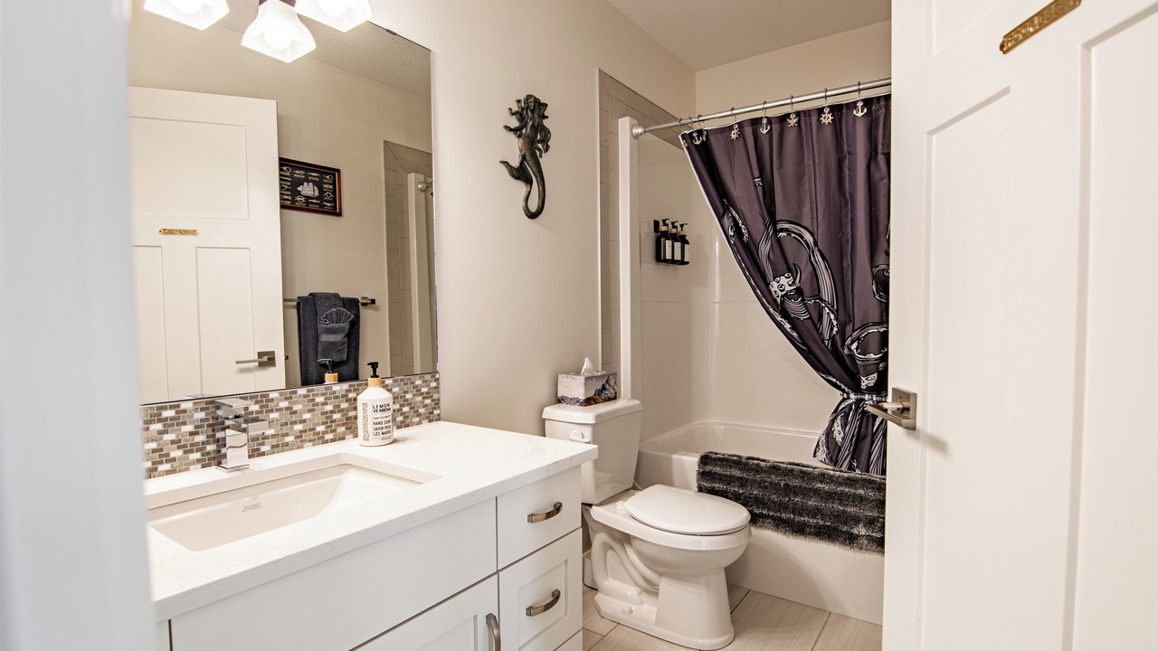 Photo of Bathroom in Sylvan Lake