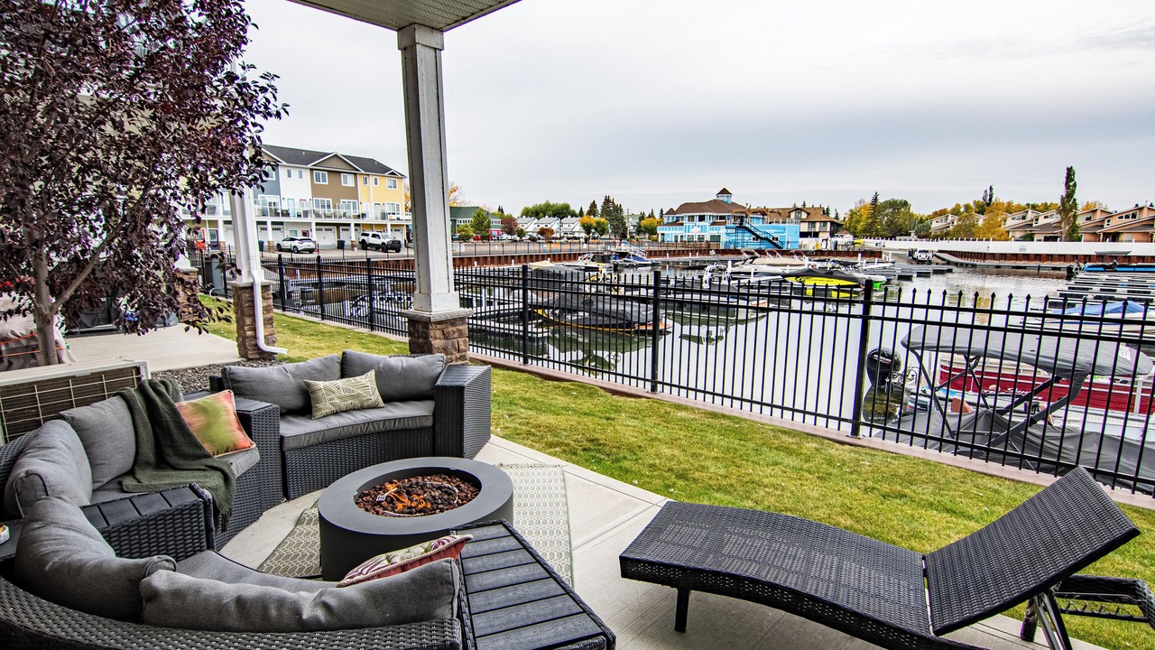 Photo of Patio Balcony in Sylvan Lake