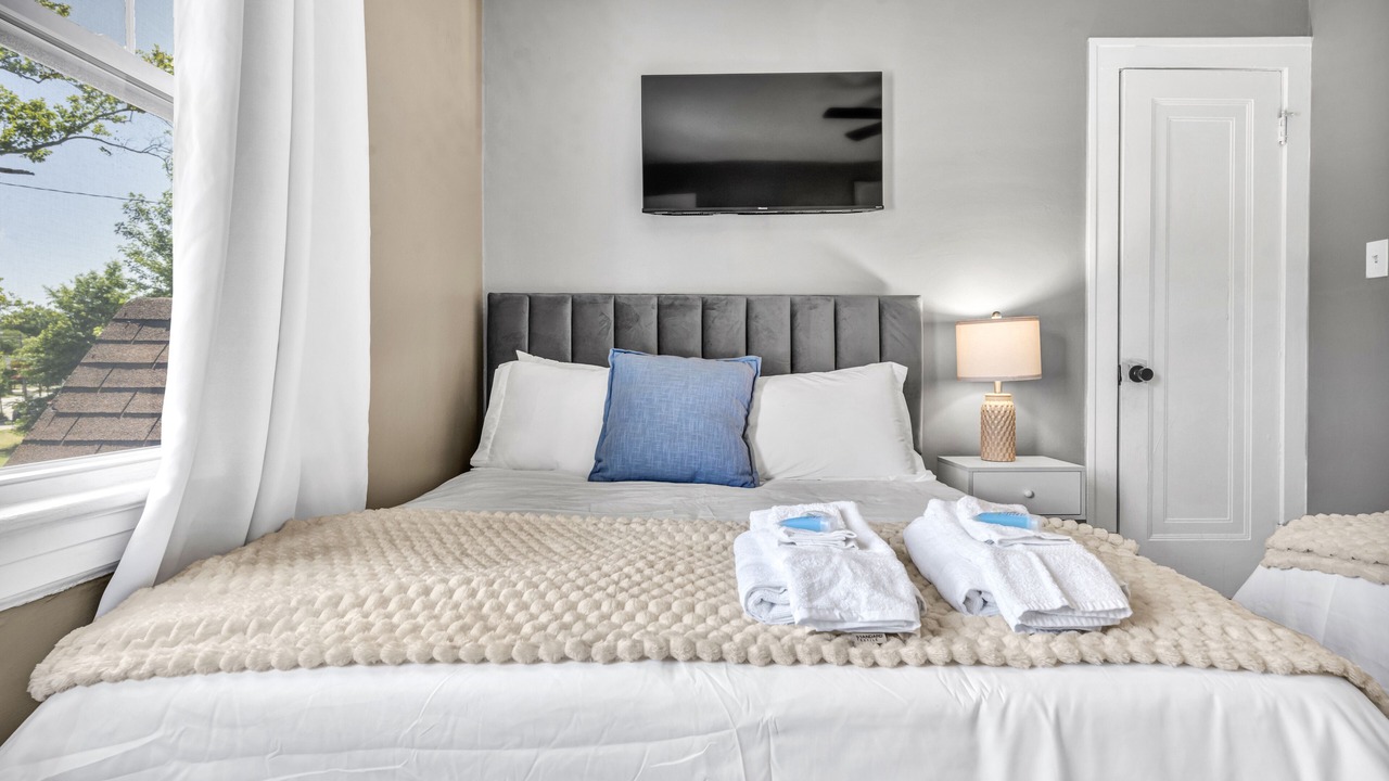 Photo of Bedroom in Cleveland Heights