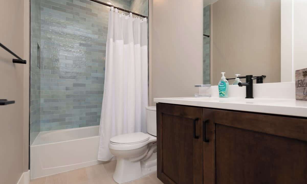 Photo of Bathroom in Rendezvous