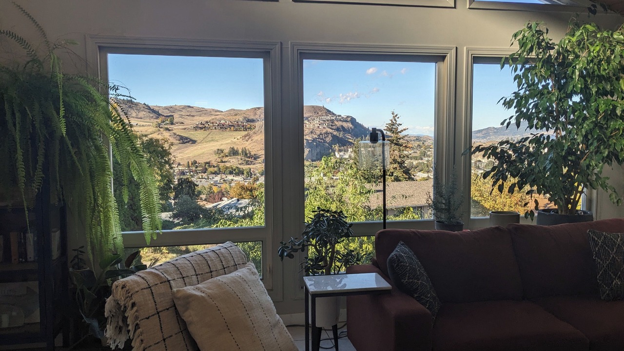 Photo of Livingroom in Vernon
