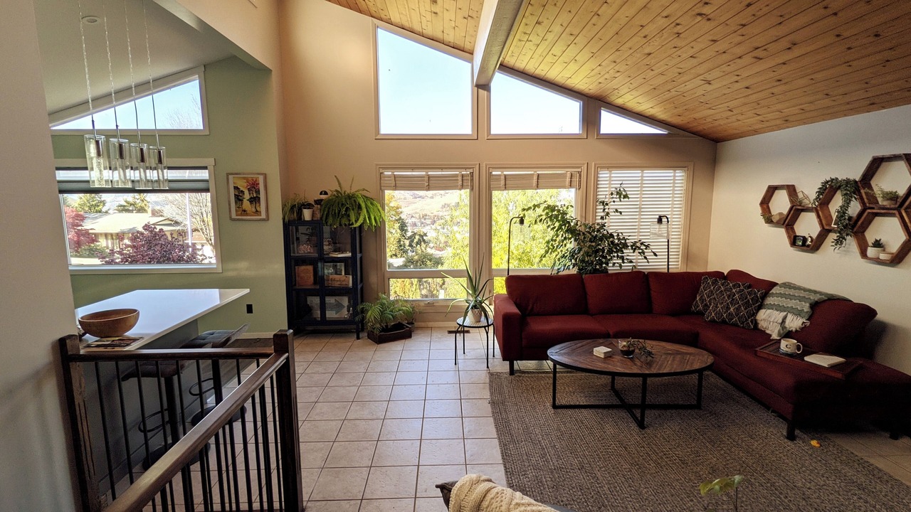 Photo of Livingroom in Vernon