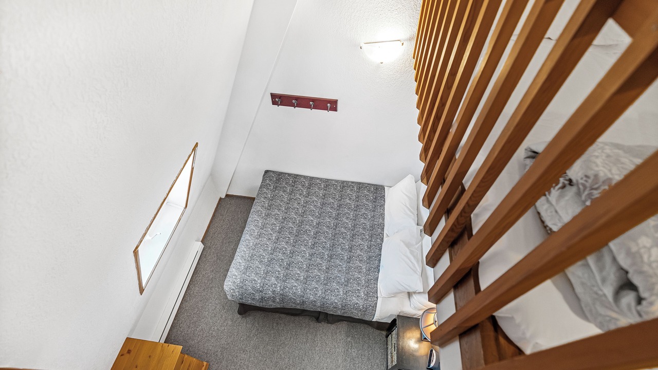 Photo of Bedroom in Silver Star Mountain