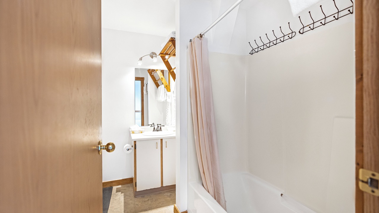 Photo of Bathroom in Silver Star Mountain