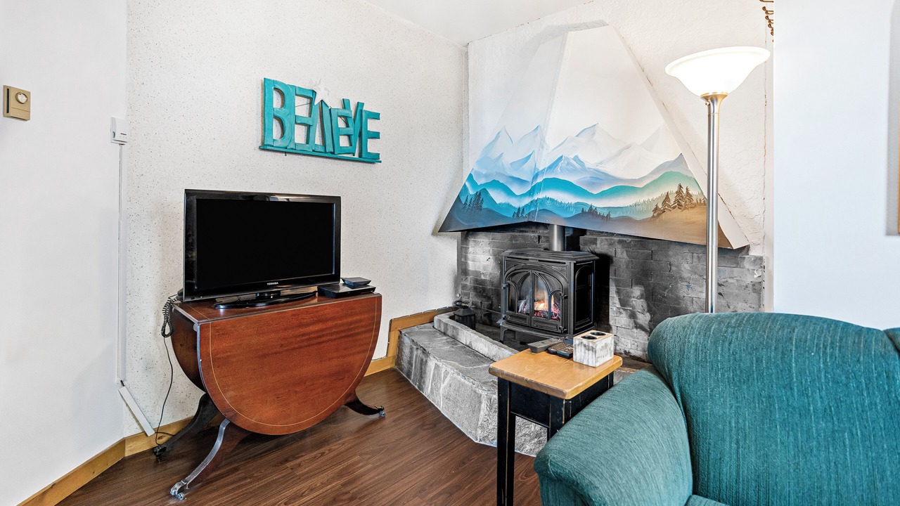 Photo of Livingroom in Silver Star Mountain