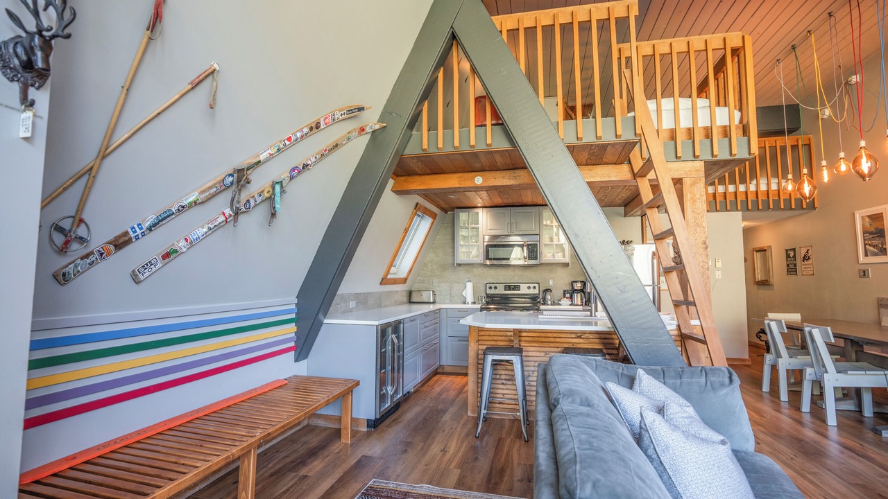 Photo of Livingroom in Silver Star Mountain
