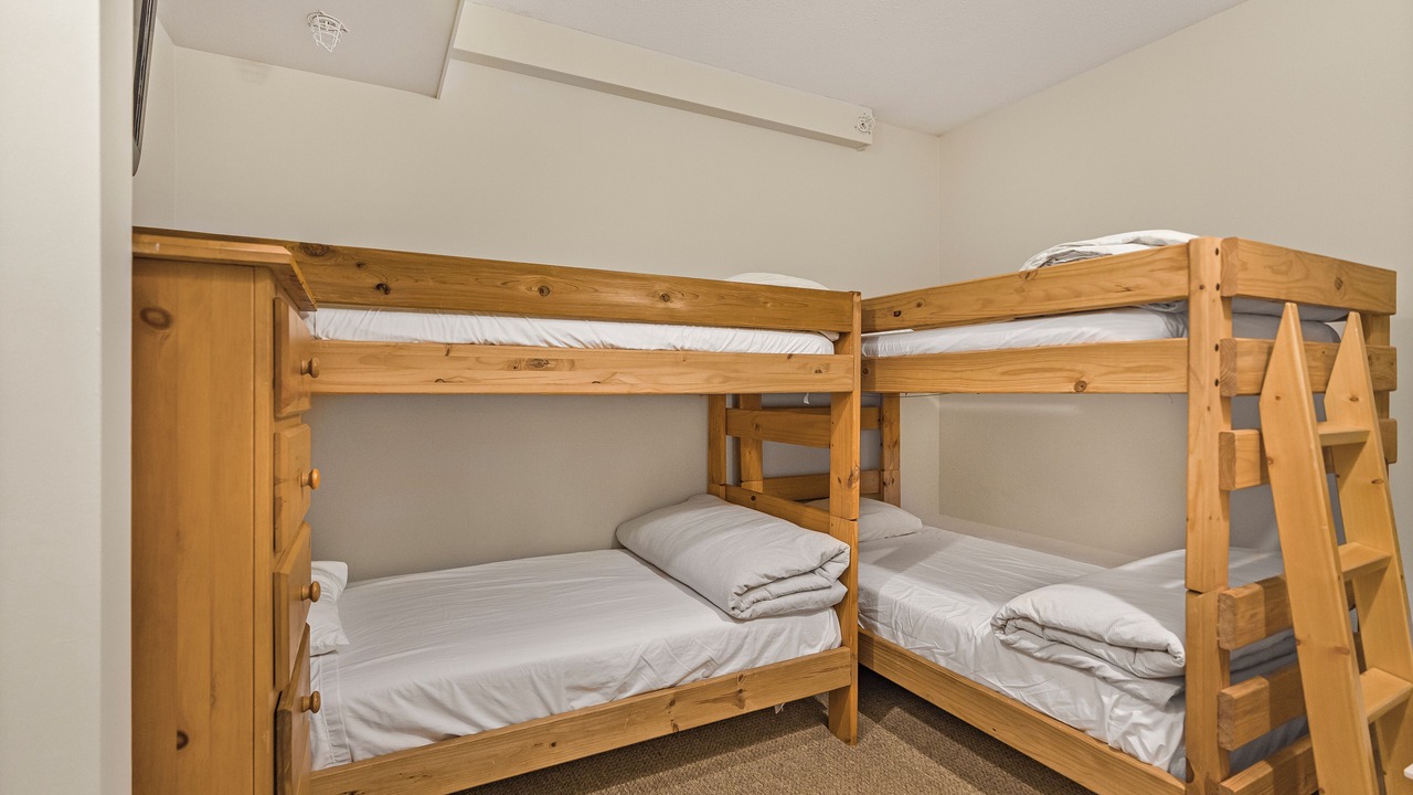 Photo of Bedroom in Silver Star Mountain