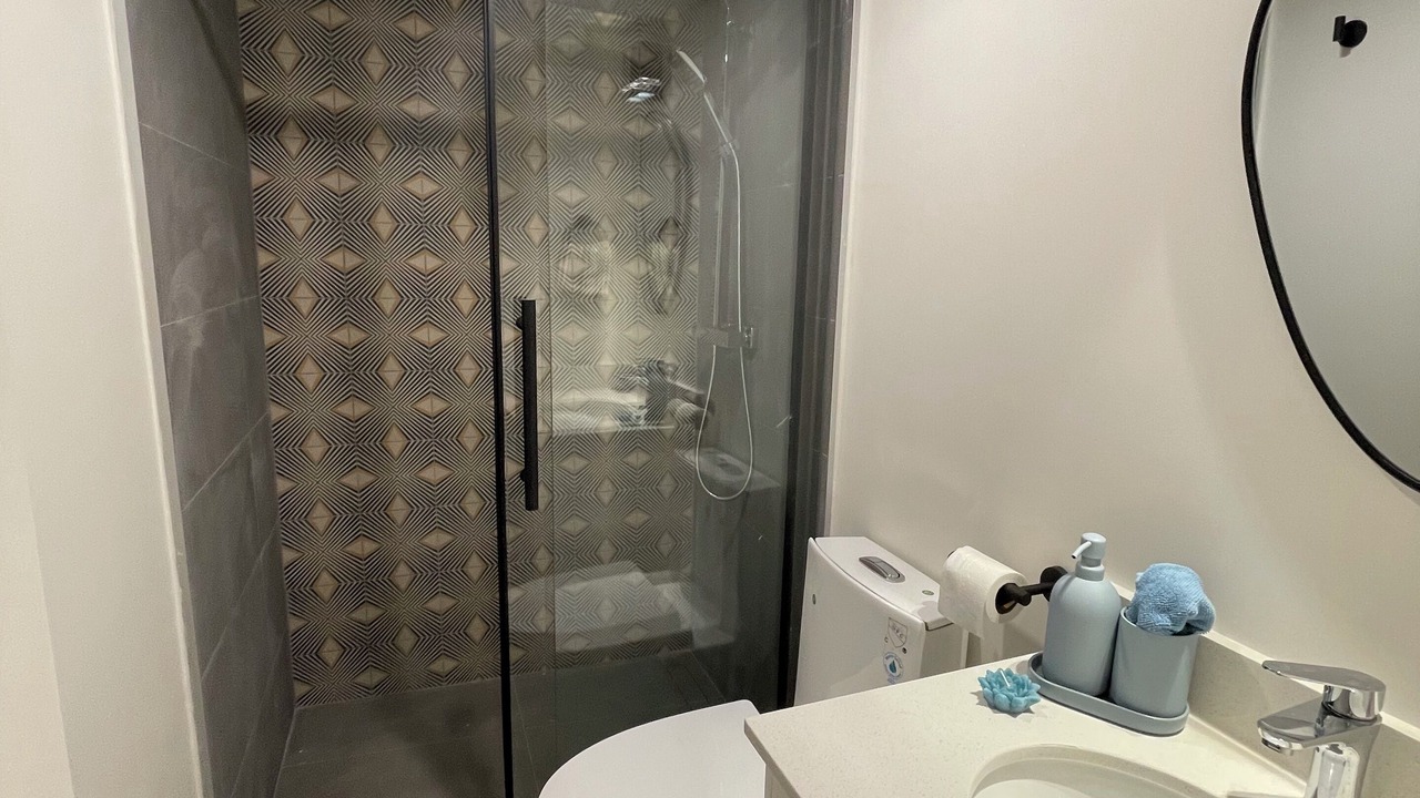 Photo of Bathroom in Hollyburn