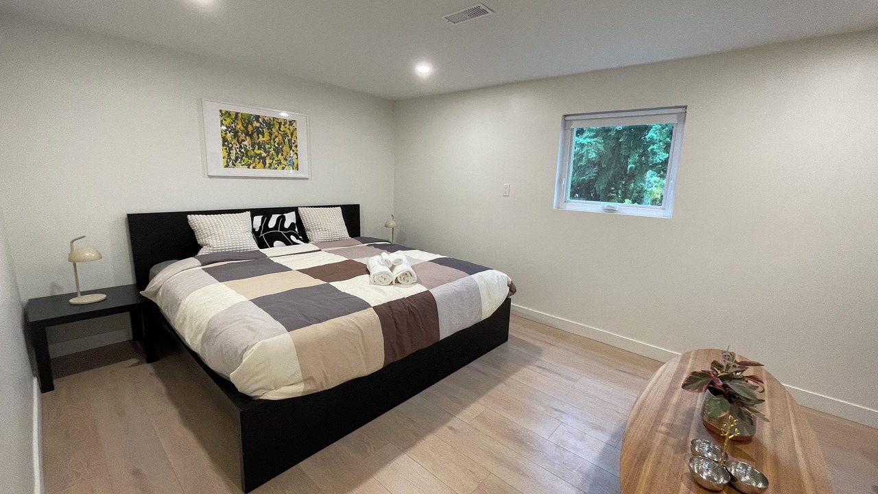 Photo of Bedroom in Hollyburn