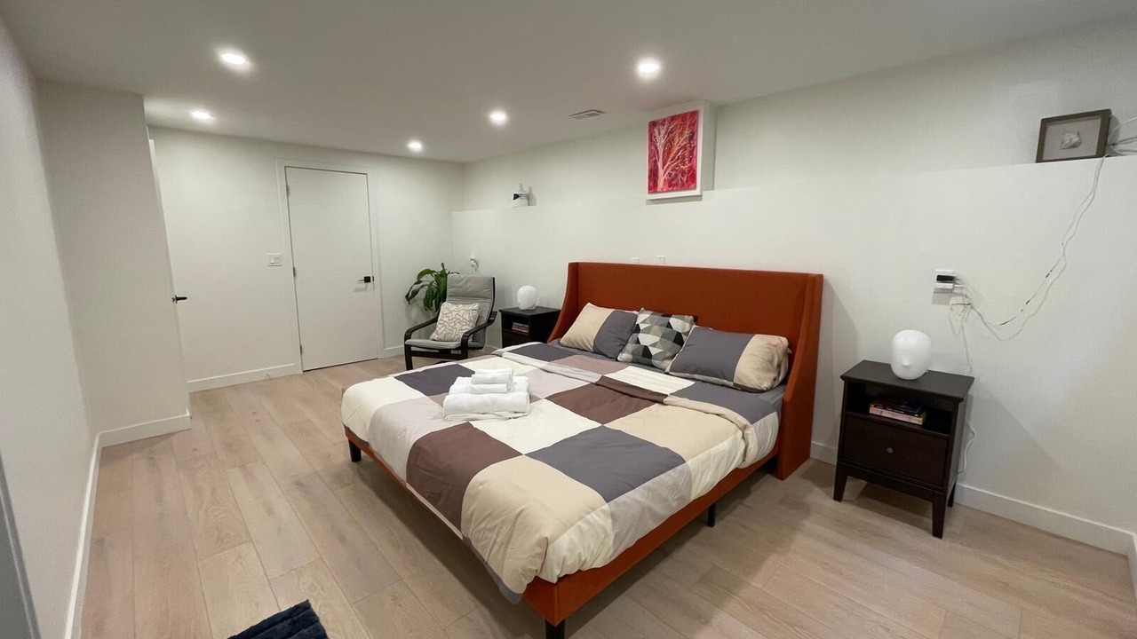Photo of Bedroom in Hollyburn