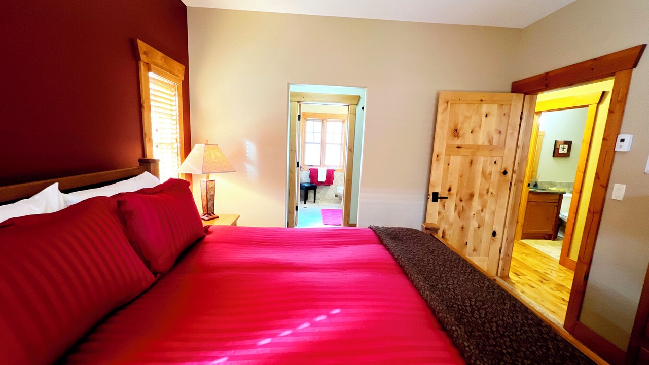 Photo of Bedroom in East Kootenay