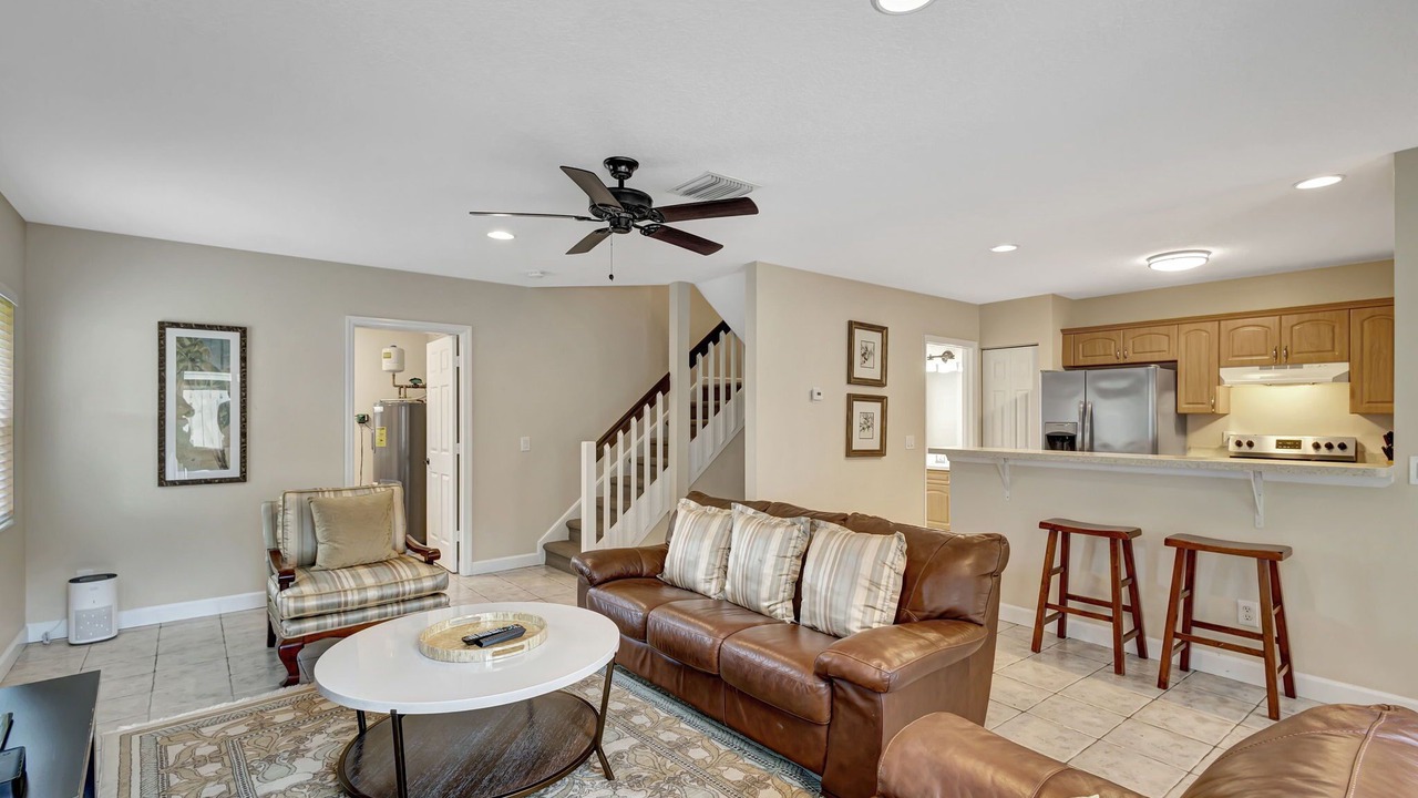 Photo of Livingroom in Greenview Shores