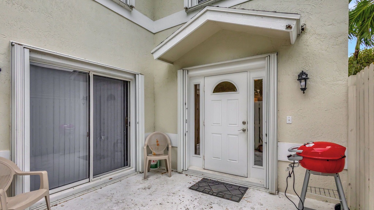 Photo of Patio Balcony in Greenview Shores