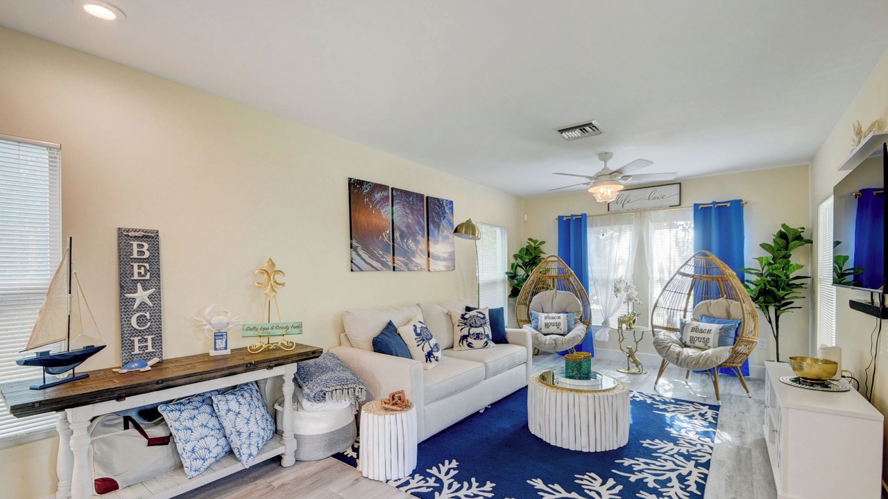 Photo of Livingroom in Lake Worth