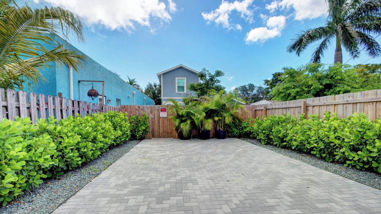 Photo of Outdoor in Lake Worth