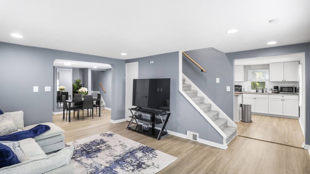 Photo of Livingroom in Brook Park