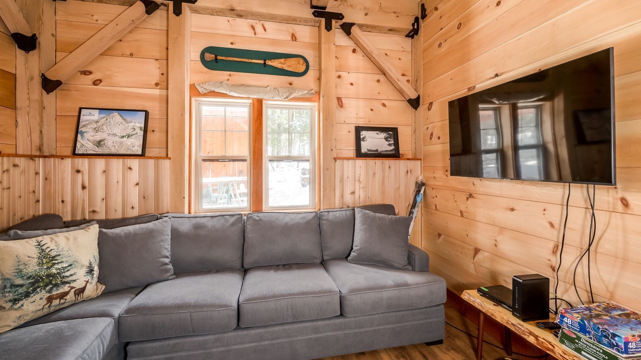 Photo of Livingroom in Meredith