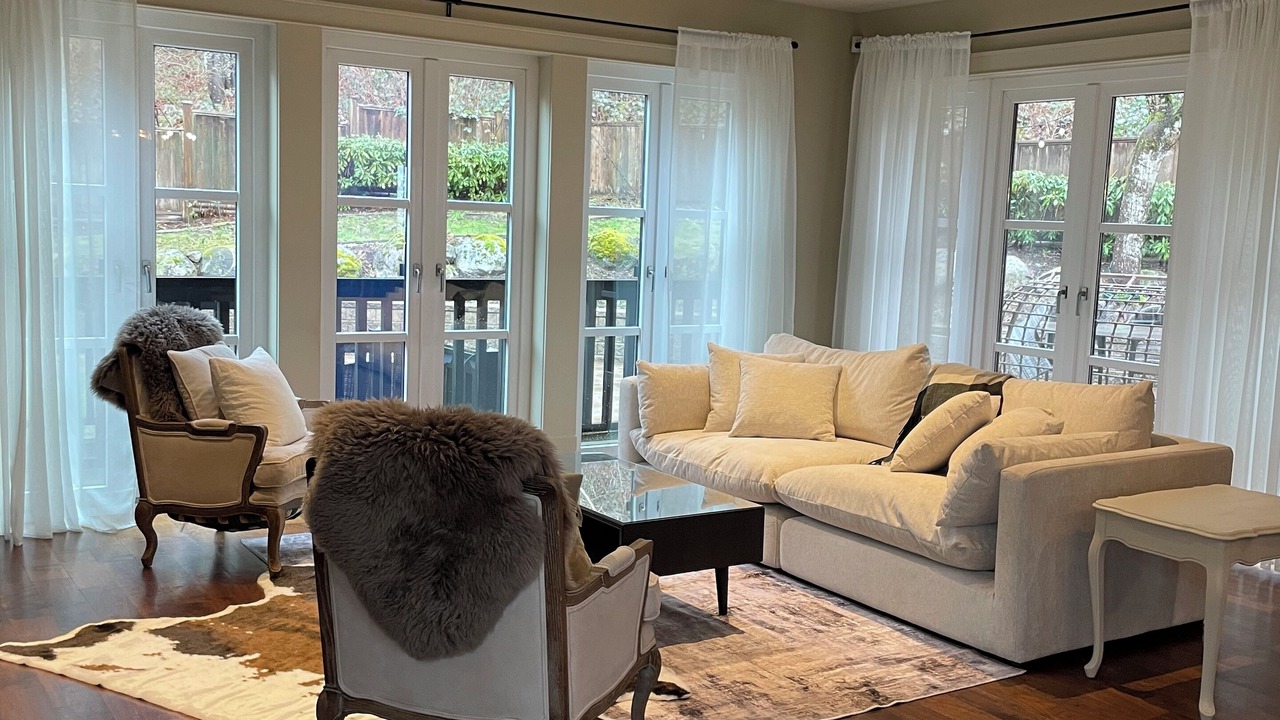 Photo of Livingroom in Burnaby