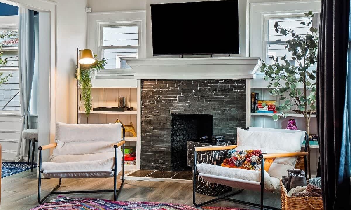 Photo of Livingroom in Cuyahoga Falls