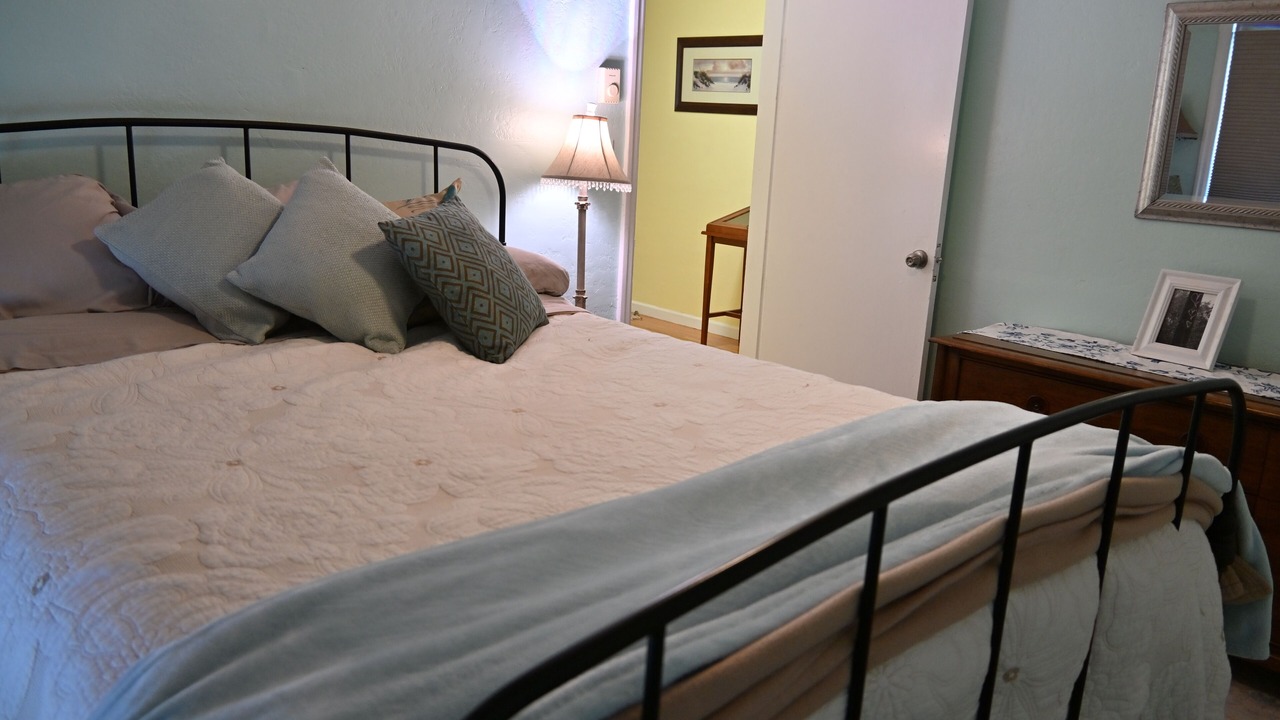 Photo of Bedroom in View Royal