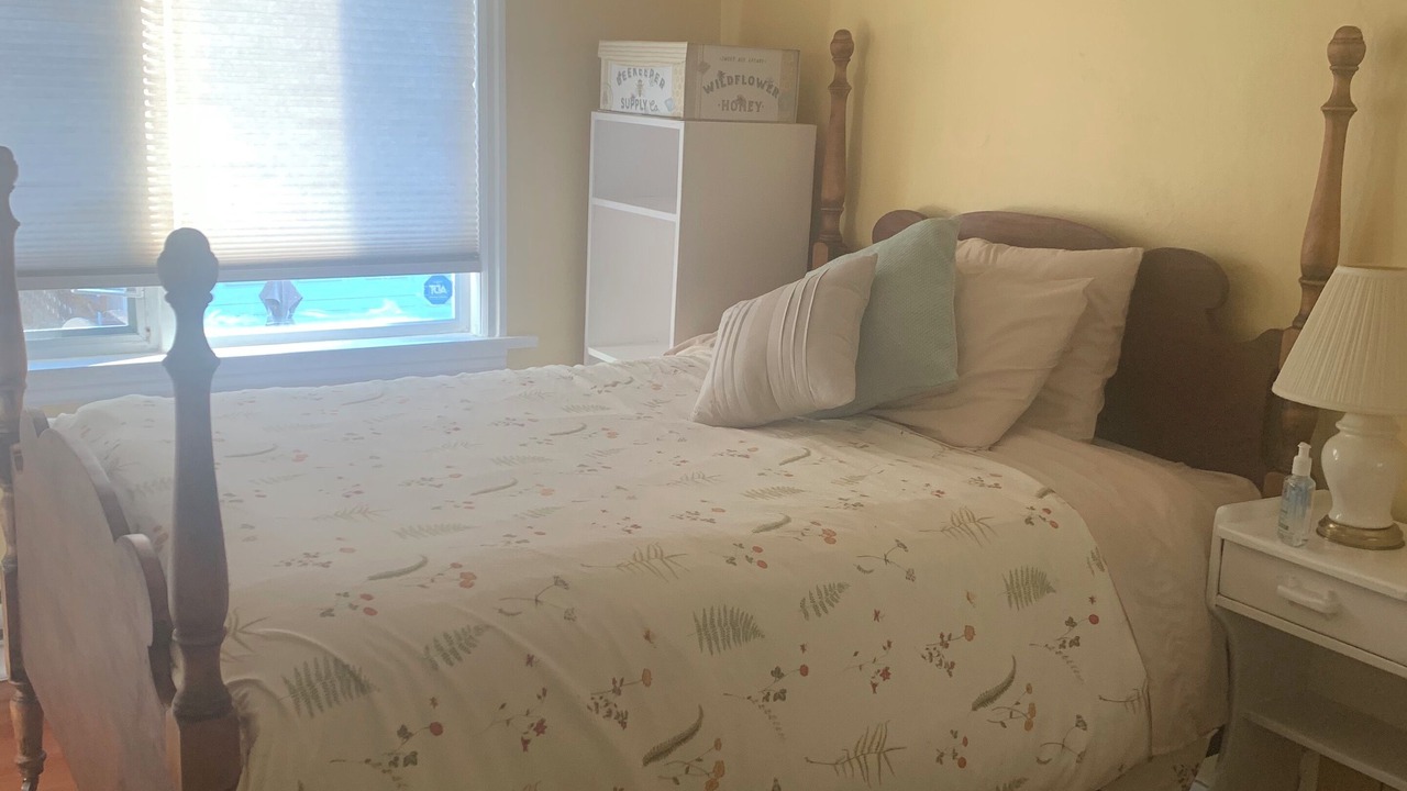 Photo of Bedroom in View Royal