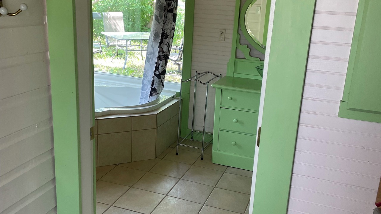Photo of Bathroom in Rockglen