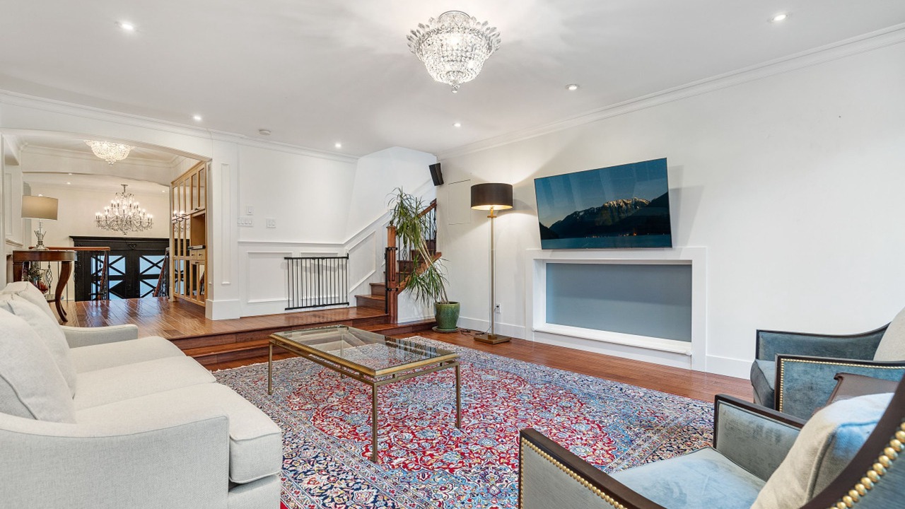 Photo of Livingroom in West Vancouver
