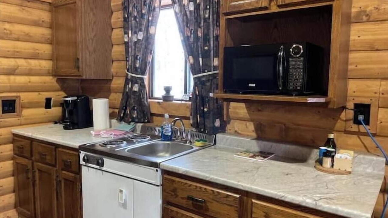 Photo of Kitchen in Division No. 11