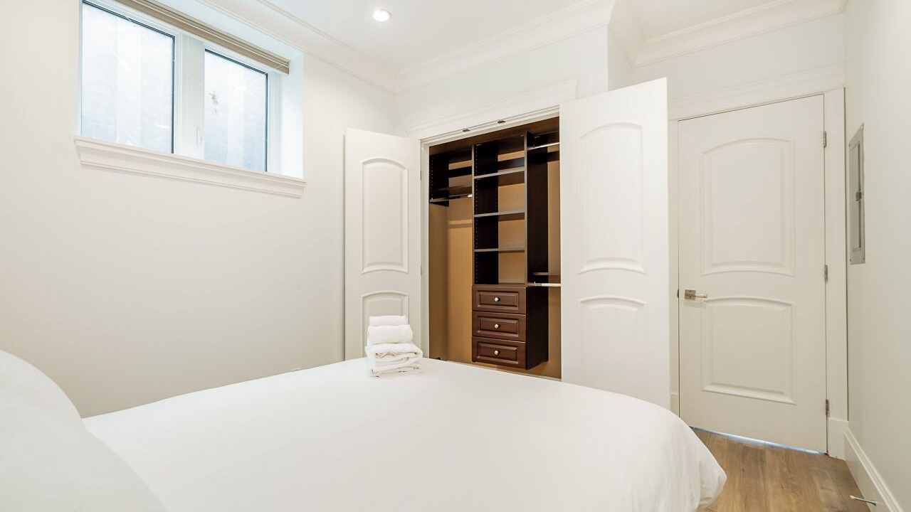Photo of Bedroom in Dundarave