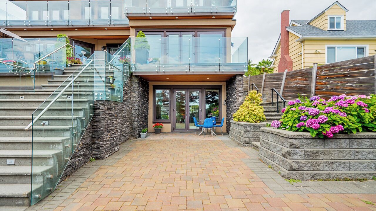 Photo of Outdoor in Dundarave