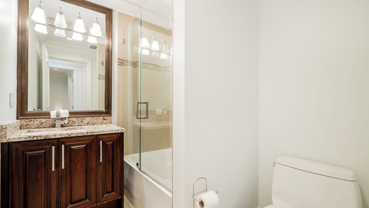 Photo of Bathroom in Dundarave
