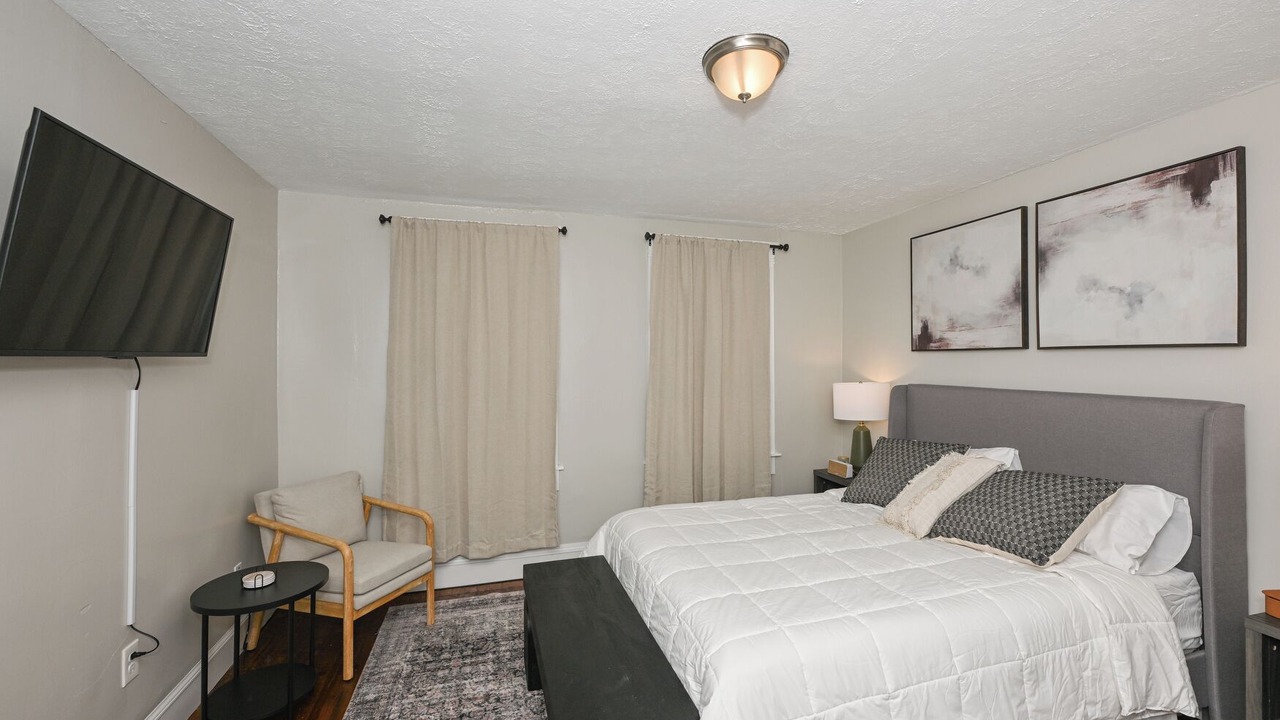 Photo of Bedroom in Tremont