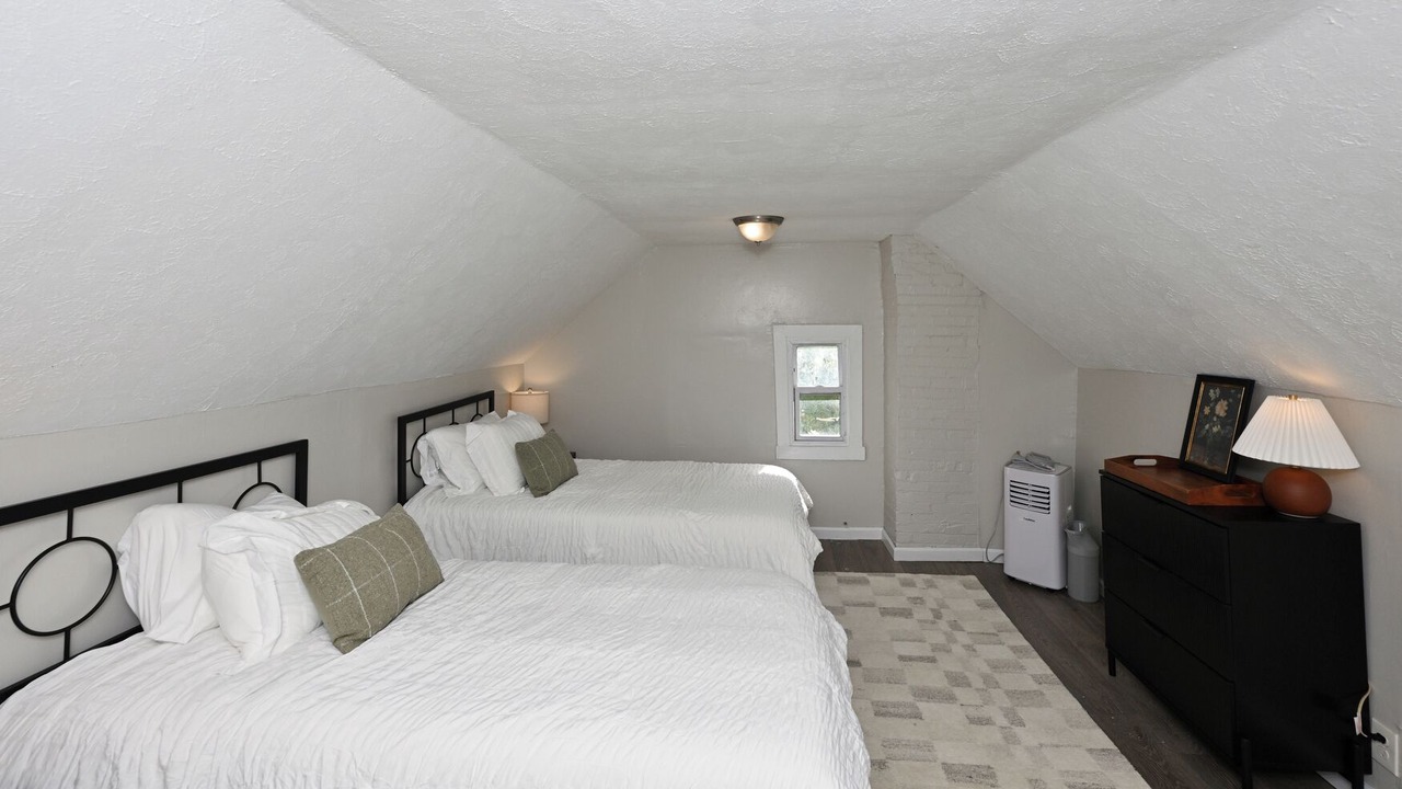Photo of Bedroom in Tremont