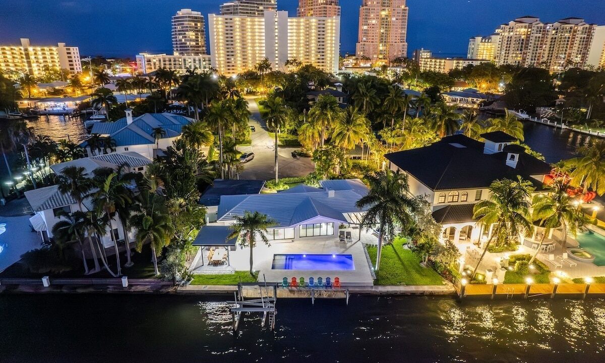 Photo of Outdoor in Dolphin Isles